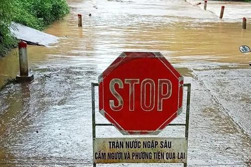 Một người mất tích, 40 nhà hư hỏng do mưa lớn