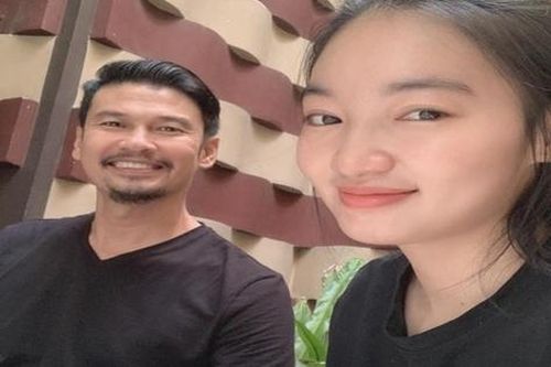 Cuộc sống tuổi 50 của diễn viên Tiết Cương: Khỏe mạnh hơn nhờ vợ kém 26 tuổi, kiếm tiền từ Youtube