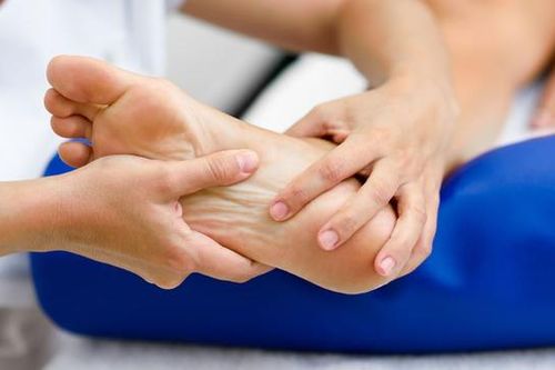 Những lưu ý cho người bệnh đái tháo đường để tránh biến chứng bàn chân