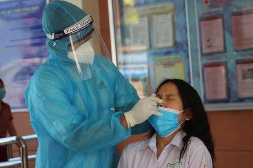 Hơn 5.000 ca nhiễm COVID-19 ở TP.HCM trong 6 tháng đầu năm