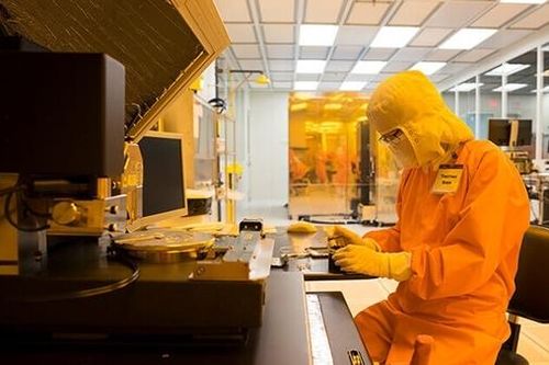 Chip, chất bán dẫn và bài toán nguồn nhân lực