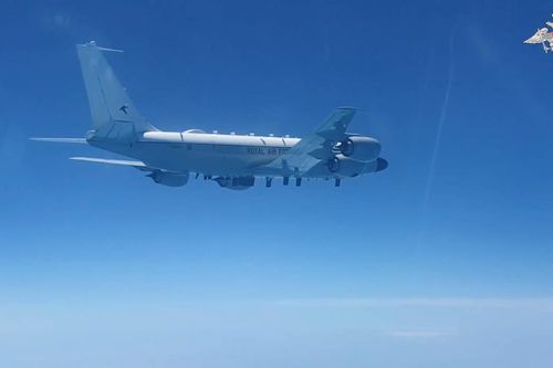 Su-27 Nga xuất kích chặn 3 máy bay quân sự Anh ở Biển Đen