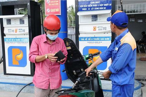Chính sách thuế với xăng dầu không còn phù hợp?