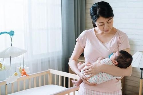 Phụ nữ sau sinh có cần bổ sung sắt và canxi?