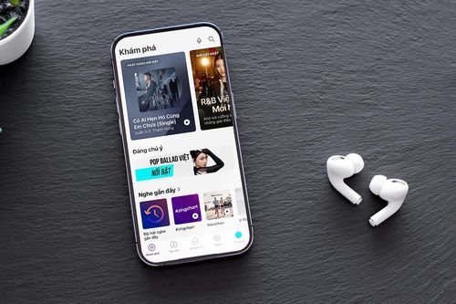 Zing MP3 cập nhật giao diện tối giản, chuyển nhạc mượt mà