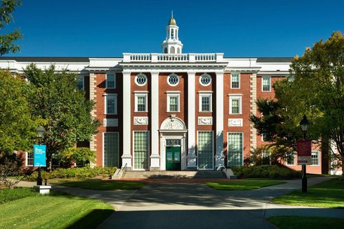 Giáo sư Harvard bị tố bịa đặt, làm giả dữ liệu nghiên cứu