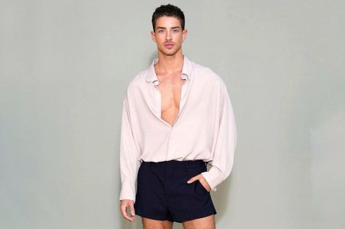 Quần short cho nam giới ngày càng ngắn