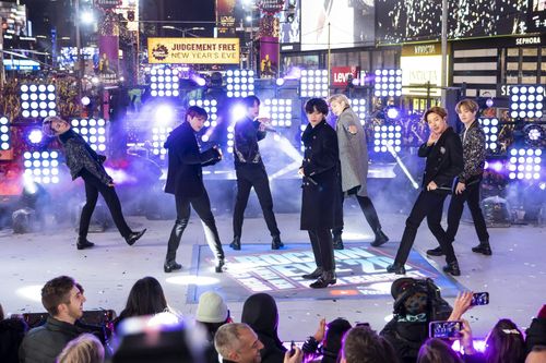 K-pop đi trước, dòng tiền theo sau vào Mỹ