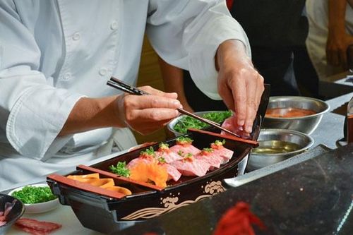 Tour ẩm thực cao cấp ở Nhật hút khách hạng sang