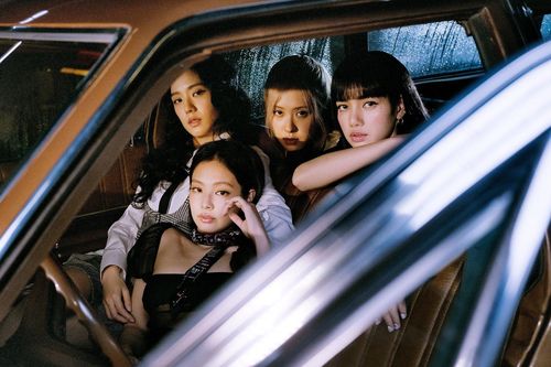 Hàng loạt nhóm Facebook đổi tên để bán vé concert BlackPink