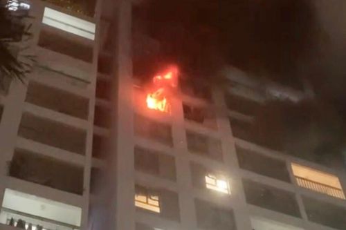 Cháy căn hộ chung cư ở TP Thủ Đức, nhiều người tháo chạy