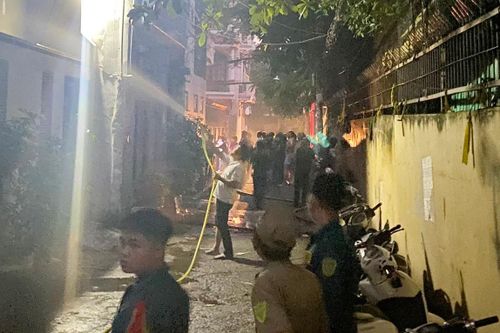 Hai người tử vong trong căn nhà bốc cháy ở TP.HCM