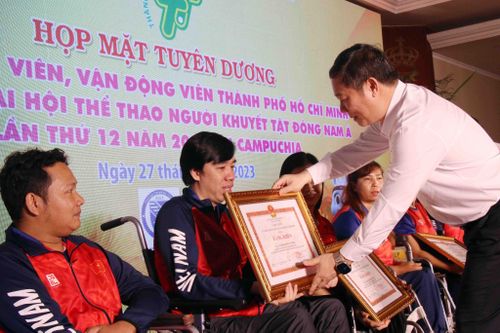 TP.HCM khen thưởng các HLV, VĐV đạt thành tích cao tại ASEAN Para Games 12