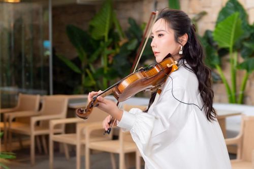 Nghệ sĩ Hàn Quốc Jmi Ko ra mắt MV 'My Destiny'