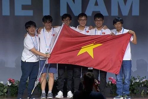 Học sinh lớp 12 tham dự thi chọn đội tuyển Olympic được miễn thi tốt nghiệp THPT