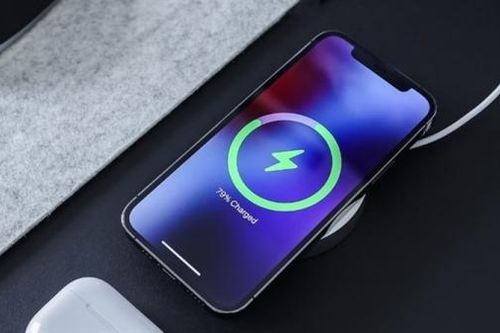 Bỏ túi ngay cách bật chế độ sạc nhanh trên iPhone cực đơn giản