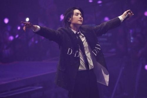 Suga (BTS) bùng nổ với buổi hòa nhạc solo 'D-DAY in SEOUL'