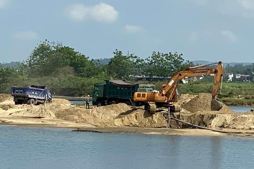Khai thác khoáng sản vượt công suất, 1 doanh nghiệp ở Quảng Nam bị phạt 250 triệu đồng