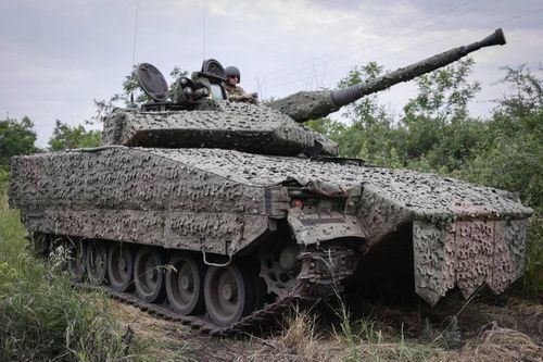 Ukraine đưa xe chiến đấu bộ binh CV90 đến chiến trường Donetsk