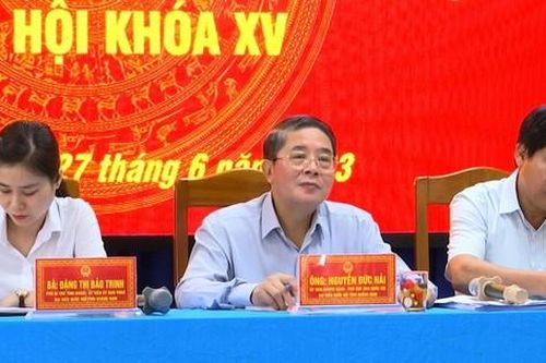 Cử tri Cù Lao Chàm: Đi lại, giao thương ách tắc vì tàu không đăng kiểm được