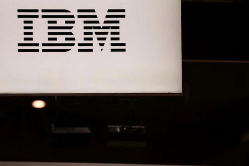 IBM chi 4,6 tỷ USD tiền mặt mua một hãng phần mềm