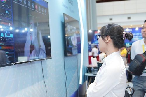 Phát động chương trình 'Top 10 doanh nghiệp công nghệ số xuất sắc Việt Nam' 2023