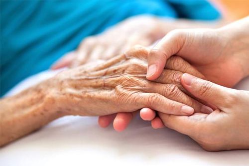 4 dấu hiệu người già dự báo điều không hay