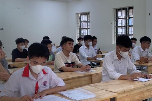 Hơn 1 triệu thí sinh làm thủ tục thi tốt nghiệp THPT năm 2023