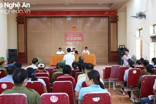 Phiên tòa lưu động đưa luật đến gần hơn với người dân