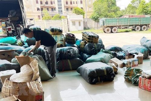 Liên tiếp phát hiện các vụ vận chuyển, mua bán hàng nhập lậu