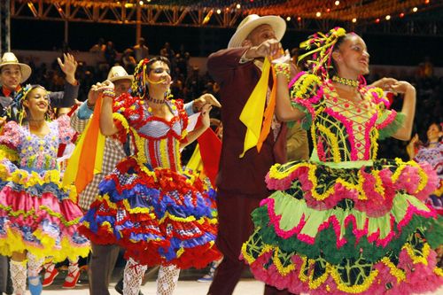 Thưởng thức món ăn Việt Nam tại Lễ hội Festa Junina ở Brazil