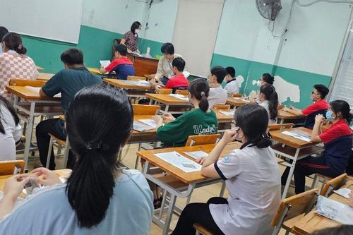 TpHCM: Học sinh tự tin vượt qua kỳ thi THPT
