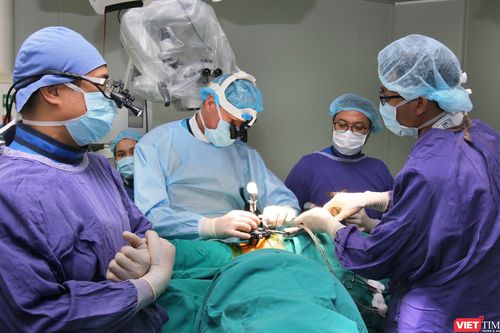 Nâng cao năng lực quản lý khám, chữa bệnh và dược, trang thiết bị bằng chuyển đổi số y tế
