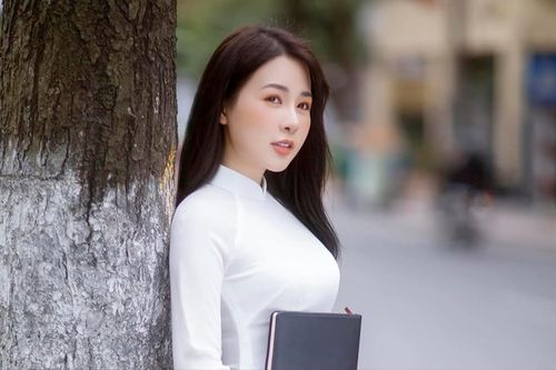 Tân Hoa khôi Áo dài Việt Nam 2023 - Đỗ Hà Trang: Gương mặt khả ái, sở hữu thành tích học tập 'khủng'