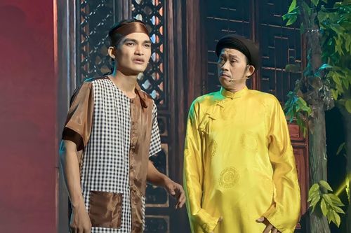 NSƯT Hoài Linh hiếm hoi trở lại sân khấu kịch, thần sắc và phản ứng của khán giả như thế nào?