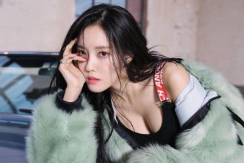 Thành viên nhóm T-Ara liên tục bị réo tên trong ồn ào nam cầu thủ bị tung video nhạy cảm