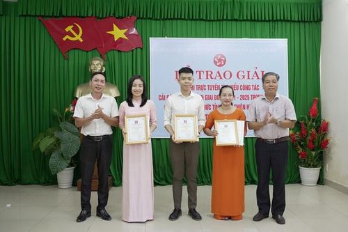 Trao giải tuần 3 hội thi cải cách hành chính
