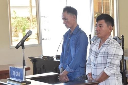 Mâu thuẫn lúc bán rau, chém người trọng thương