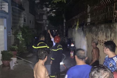Cháy nhà cấp 4 trong hẻm, 2 người tử vong