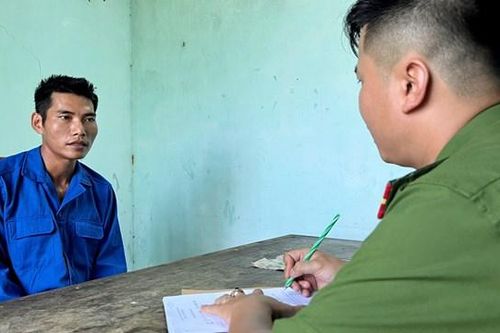 Bắt nam thanh niên xô ngã người bán thịt heo để cướp 1 triệu đồng và điện thoại
