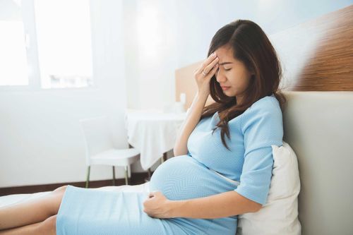 Khi nào người mắc tiền sản giật cần đến bệnh viện?