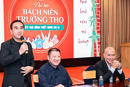 Ngày Gia đình Việt Nam 28/6: Đại tiệc Bách niên trường thọ - Hơn cả kỷ lục