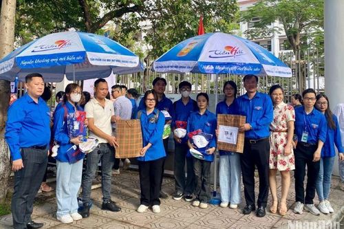 Hơn 1.400 tình nguyện viên tỉnh Thái Bình tham gia tiếp sức mùa thi
