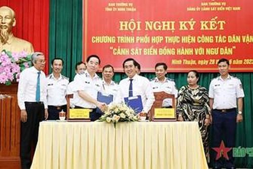 Lan tỏa Chương trình 'Cảnh sát biển đồng hành với ngư dân' tại Ninh Thuận