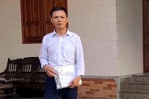 Hà Tĩnh: Trưởng thôn 46 tuổi dự thi tốt nghiệp THPT 2023