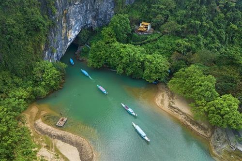 Lộ diện 'vương quốc hang động' Phong Nha - Kẻ Bàng