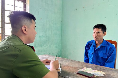 Xô người xuống hố rồi sử dụng vũ lực cướp tài sản