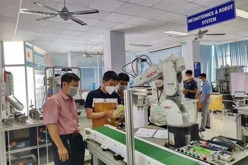 TP.HCM giới thiệu tiềm năng đầu tư với doanh nghiệp British Columbia