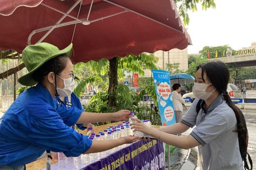 Các lực lượng tích cực hỗ trợ, 'tiếp sức' thí sinh thi tốt nghiệp THPT