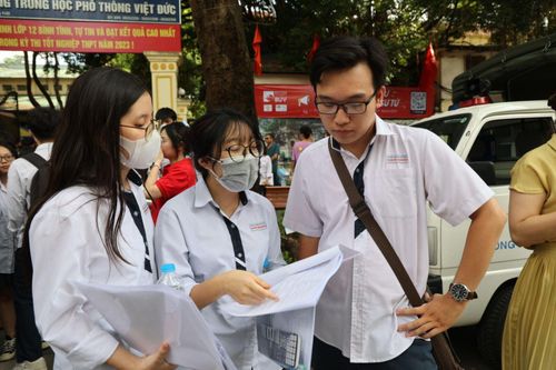 Đề Toán khó và có tính phân loại cao